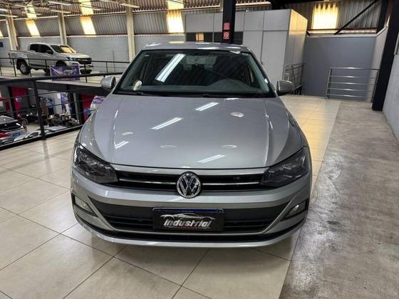 VOLKSWAGEN VIRTUS 1.0 200 TSI COMFORTLINE AUTOMÁTICO